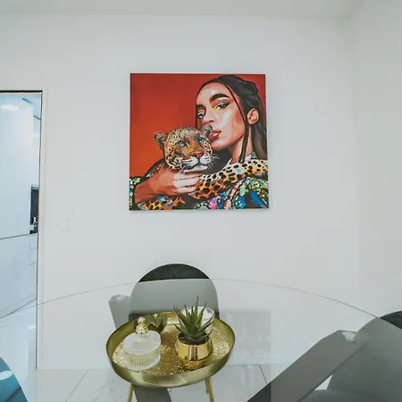 Tessa&aurora - Incredible View & Pool With Parking Apartment